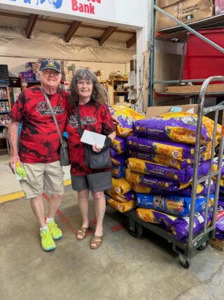 #Thankyou #JackieAustin and #MontyRich for your incredible #Support of our programs- your love for pets is truly inspiring 🐾🐾🐈🐕We also cannot thank them enough for their additional donation check that will enable us to feed so many more pets that would otherwise go to bed #hungry 🦴